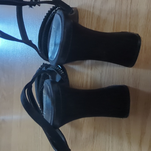 Vintage Maurices Satin and Rhinestone Heels - Picture 4 of 4